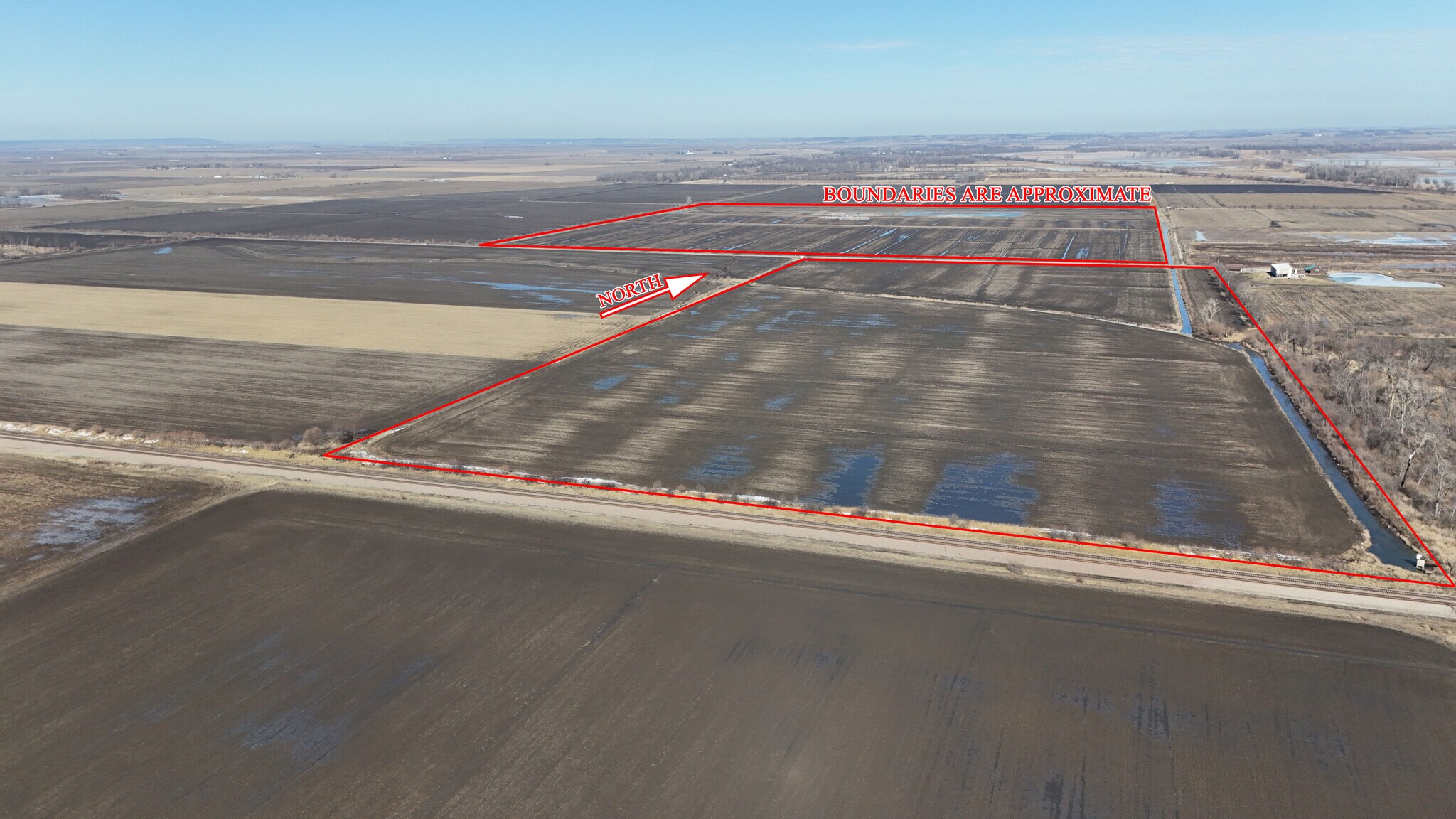 Holt 240, Fortescue, MO à vendre Photo principale- Image 1 de 5