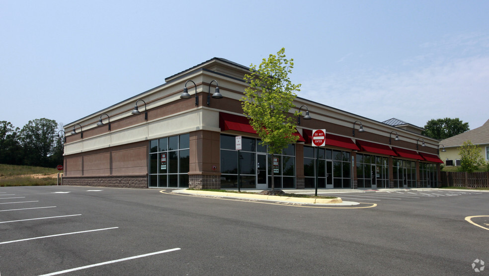 106 Banks Ford Pky, Fredericksburg, VA à vendre - Photo du bâtiment - Image 1 de 1