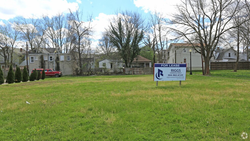 1551 Washington St E, Charleston, WV à louer - Photo du bâtiment - Image 3 de 5