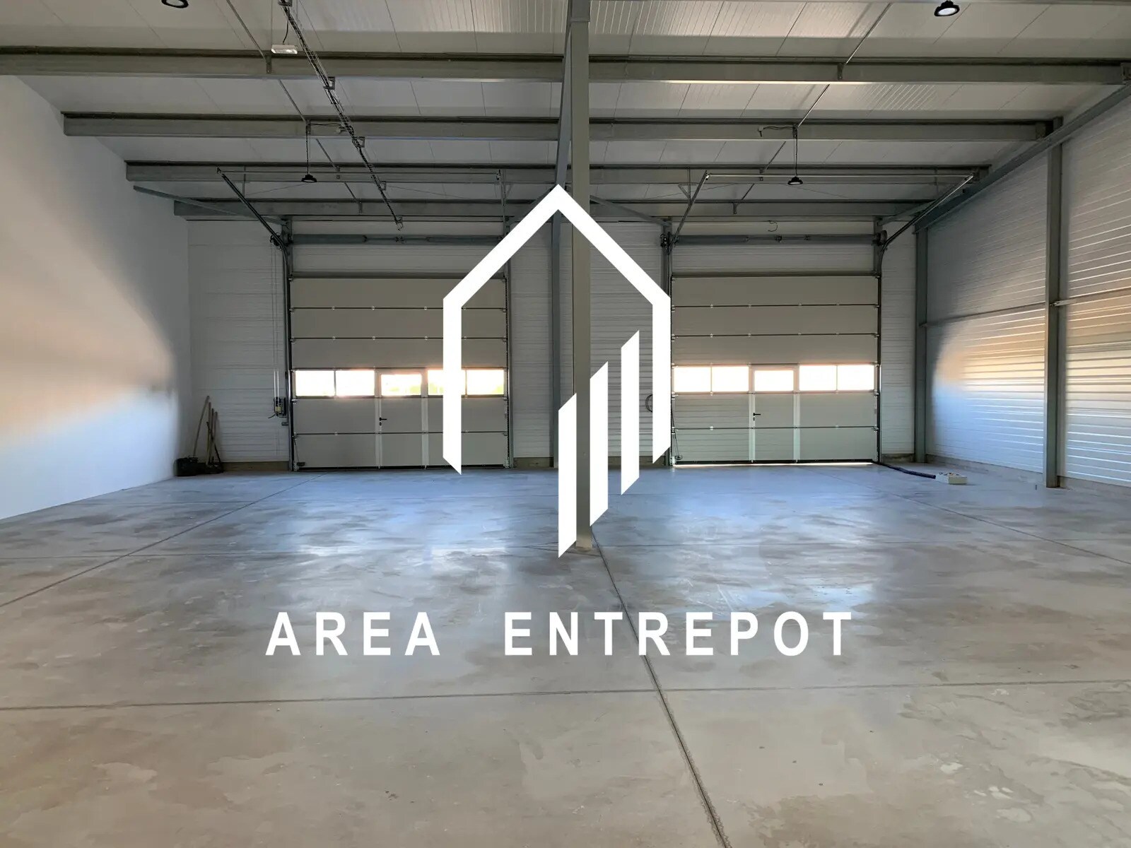 Flex in Rousset for lease Building Photo- Image 1 of 15