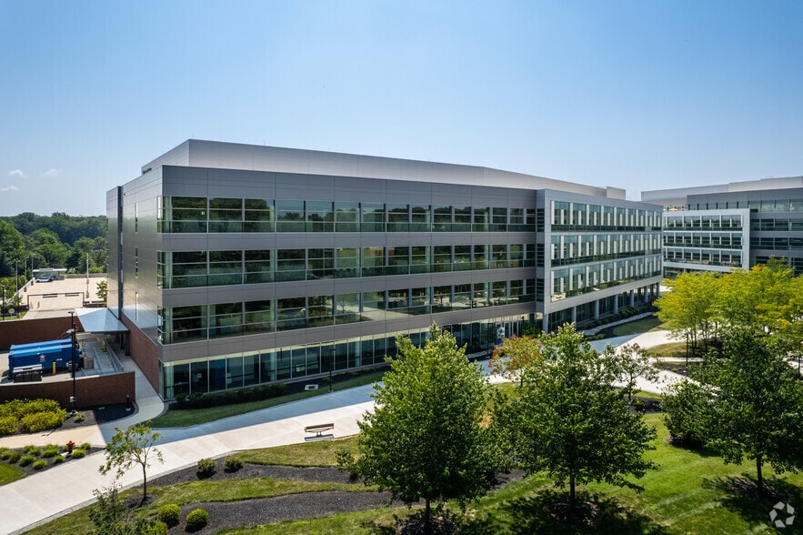 974 Centre Rd, Wilmington, DE à louer - Photo du bâtiment - Image 2 de 7