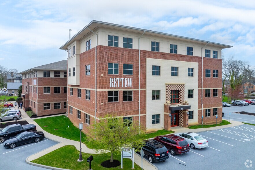 3020 Columbia Ave, Lancaster, PA à vendre - Photo principale - Image 1 de 7