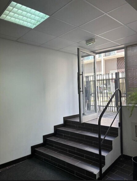 52 Rue Des Haies, Paris à vendre - Photo du bâtiment - Image 3 de 11