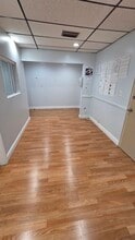 3383 NW 7th St, Miami, FL for lease Interior Photo- Image 2 of 12
