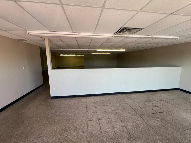 2840 NW 59th St, Oklahoma City, OK à louer - Photo intérieure - Image 3 de 4