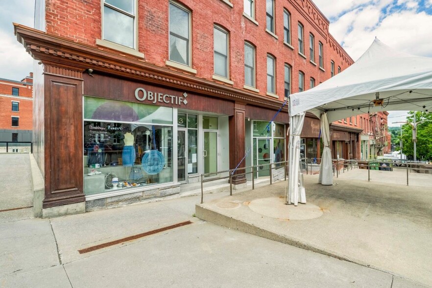 143 Rue Frontenac, Sherbrooke, QC for lease - Primary Photo - Image 1 of 2