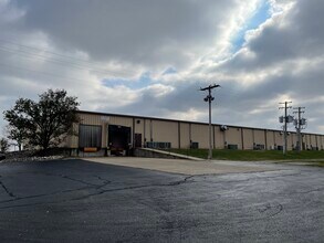 901 S 1st St, Princeton, IN à louer Photo intérieure- Image 1 de 4