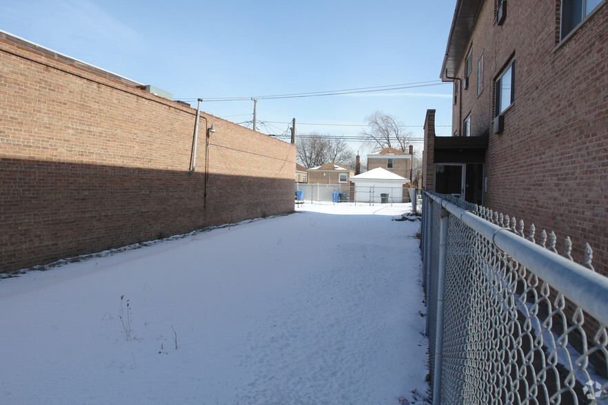 8945 S Stony Island Ave, Chicago, IL à vendre - Photo principale - Image 1 de 1