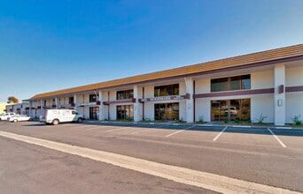 5558-5576 E La Palma Ave, Anaheim, CA à louer Photo du bâtiment- Image 1 de 4