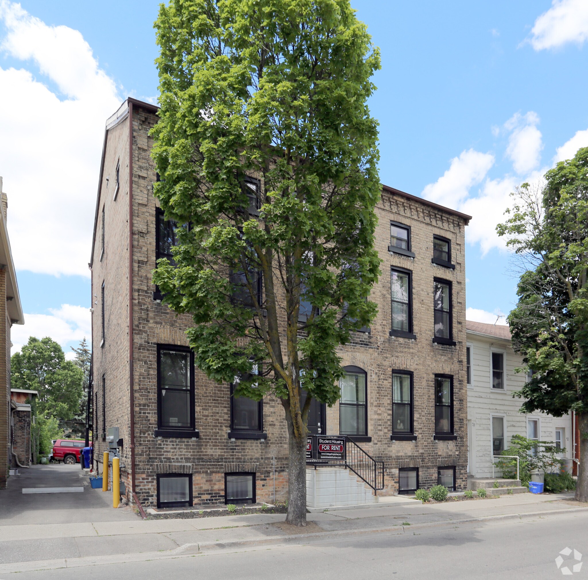 66-68 Queen St, Brantford, ON à vendre Photo principale- Image 1 de 1