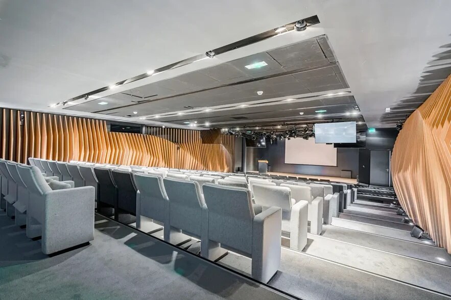 10 Boulevard De Grenelle, Paris for lease - Interior Photo - Image 3 of 9