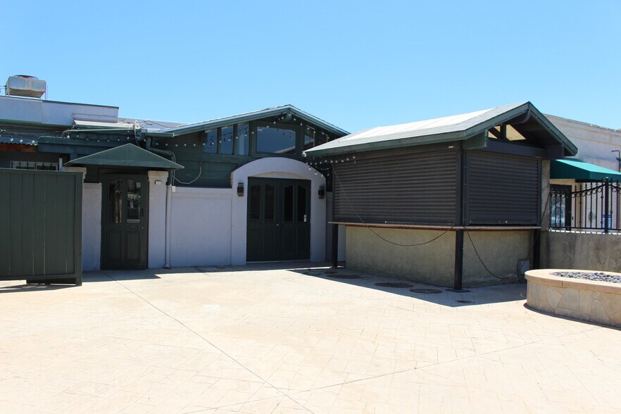 150-154 W Grand ave, Escondido, CA à louer - Photo du bâtiment - Image 2 de 15