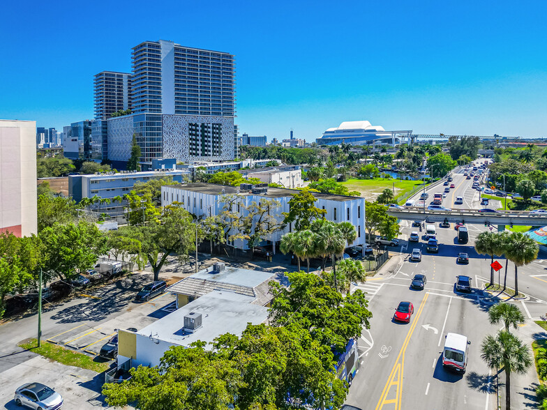 1401 NW 17th Ave, Miami, FL for lease - Building Photo - Image 2 of 13