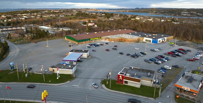 Plus de détails pour 153-159 Conception Bay, Bay Roberts, NL - Commerce de détail à louer