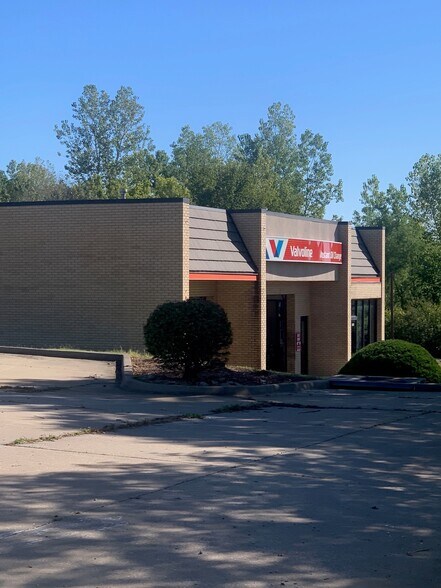14450 E Us Highway 40, Kansas City, MO à vendre - Photo du bâtiment - Image 2 de 4