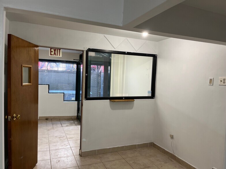 167 Rivington St, New York, NY à louer - Photo du bâtiment - Image 3 de 10