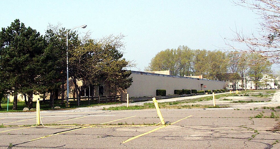 18901 Euclid Ave, Cleveland, OH à vendre - Autre - Image 2 de 14