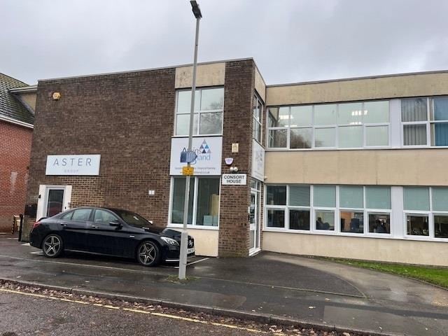 Princes Rd, Ferndown for lease - Building Photo - Image 2 of 3