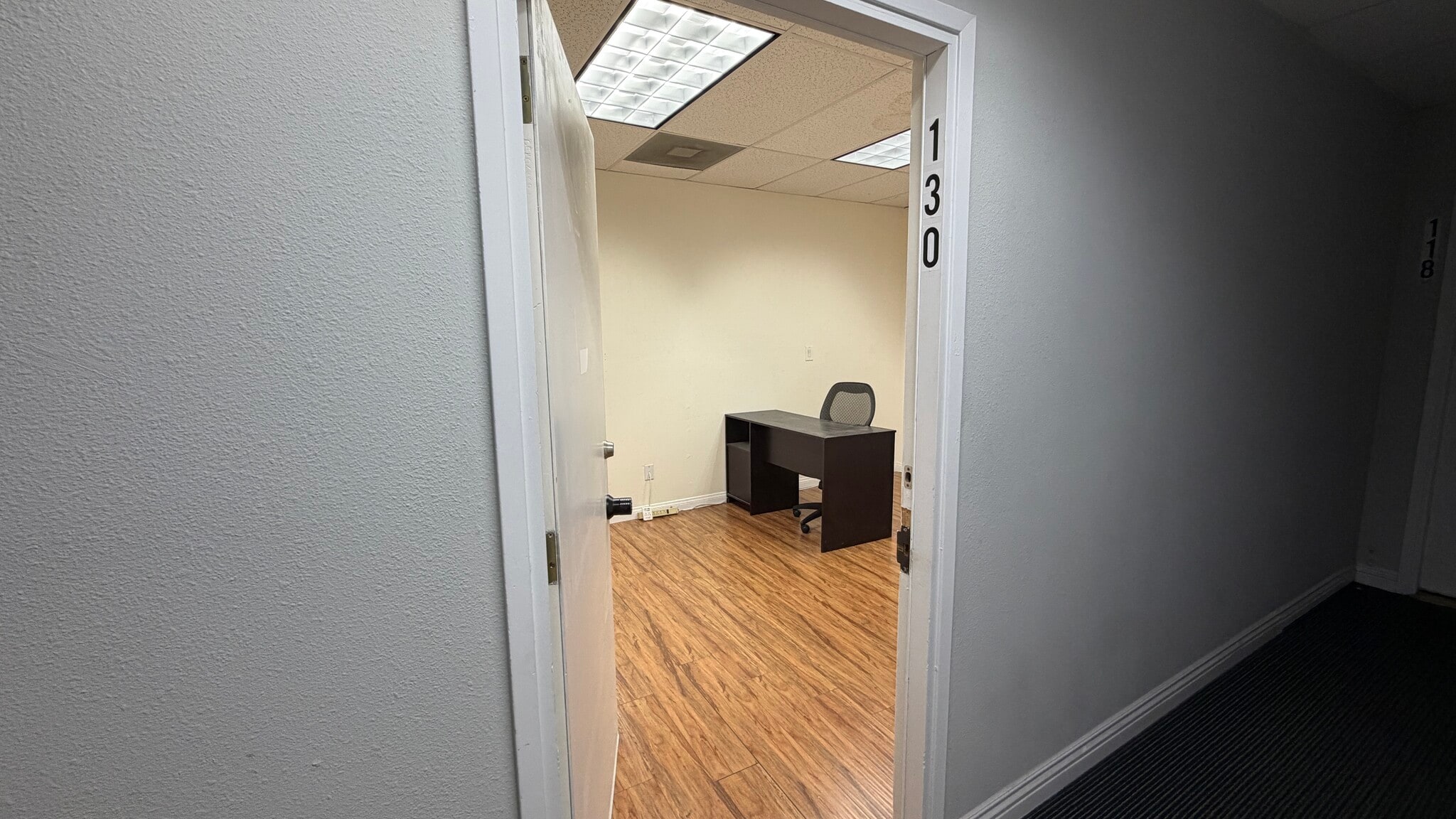 10545 Burbank Blvd, North Hollywood, CA for lease Interior Photo- Image 1 of 8