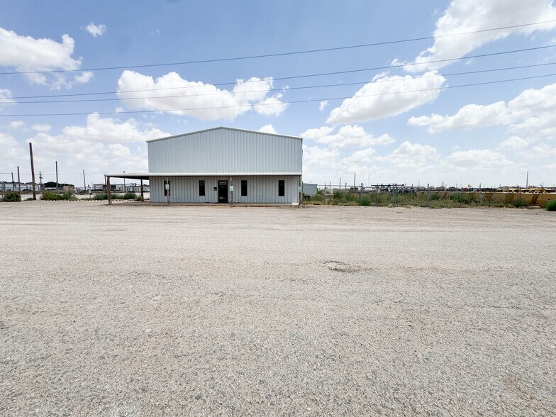 5000 Texas 158, Midland, TX à louer - Photo du bâtiment - Image 3 de 19