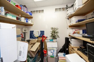 1723 Swamp Pike, Gilbertsville, PA for lease Interior Photo- Image 2 of 22