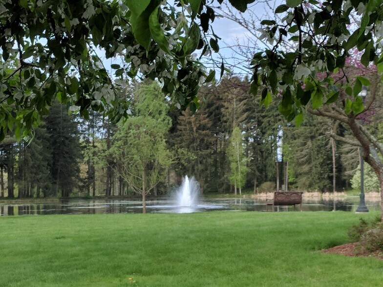 538 Venard Rd, South Abington, PA à vendre - Photo du bâtiment - Image 2 de 8