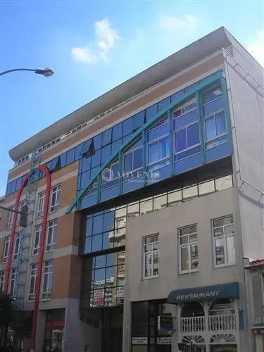 Office in Montreuil for lease Building Photo- Image 1 of 7