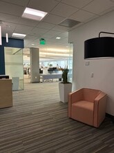 39550 13 Mile Rd, Novi, MI à louer Photo intérieure- Image 2 de 7