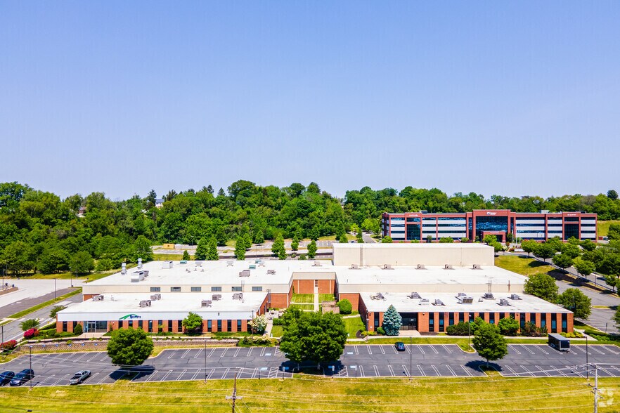 640-660 Allendale Rd, King Of Prussia, PA à louer - Photo du bâtiment - Image 3 de 21
