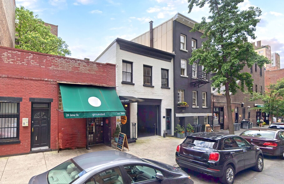 32 Jane St, New York, NY for sale - Building Photo - Image 2 of 8