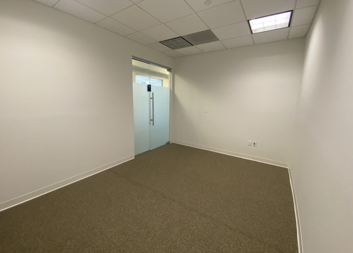9777 Wilshire Blvd, Beverly Hills, CA for lease Interior Photo- Image 1 of 1