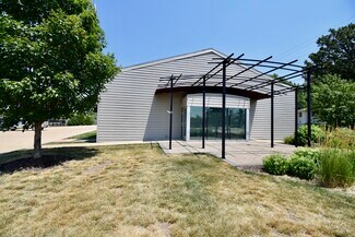 More details for 208 Parkinson St, Normal, IL - Office for Sale