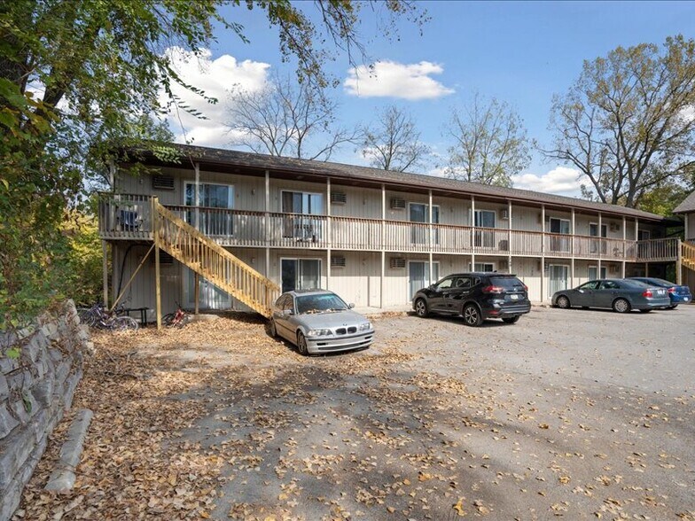732 Michael St, Iowa City, IA à vendre - Photo du bâtiment - Image 3 de 19