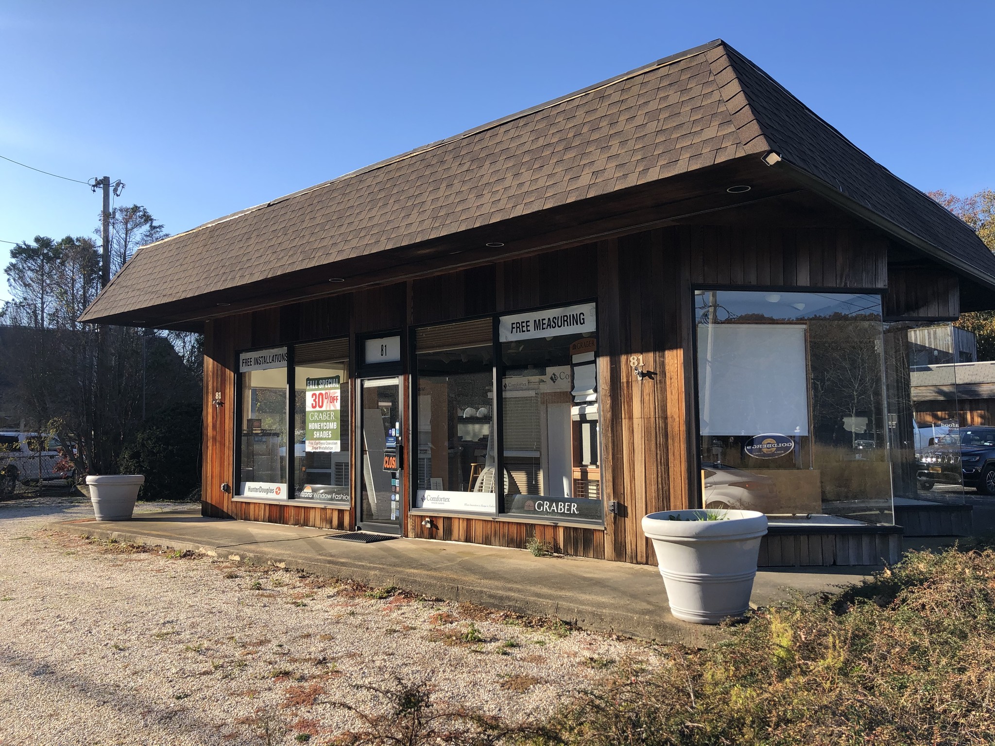 81 Montauk Hwy, Wainscott, NY for lease Primary Photo- Image 1 of 6