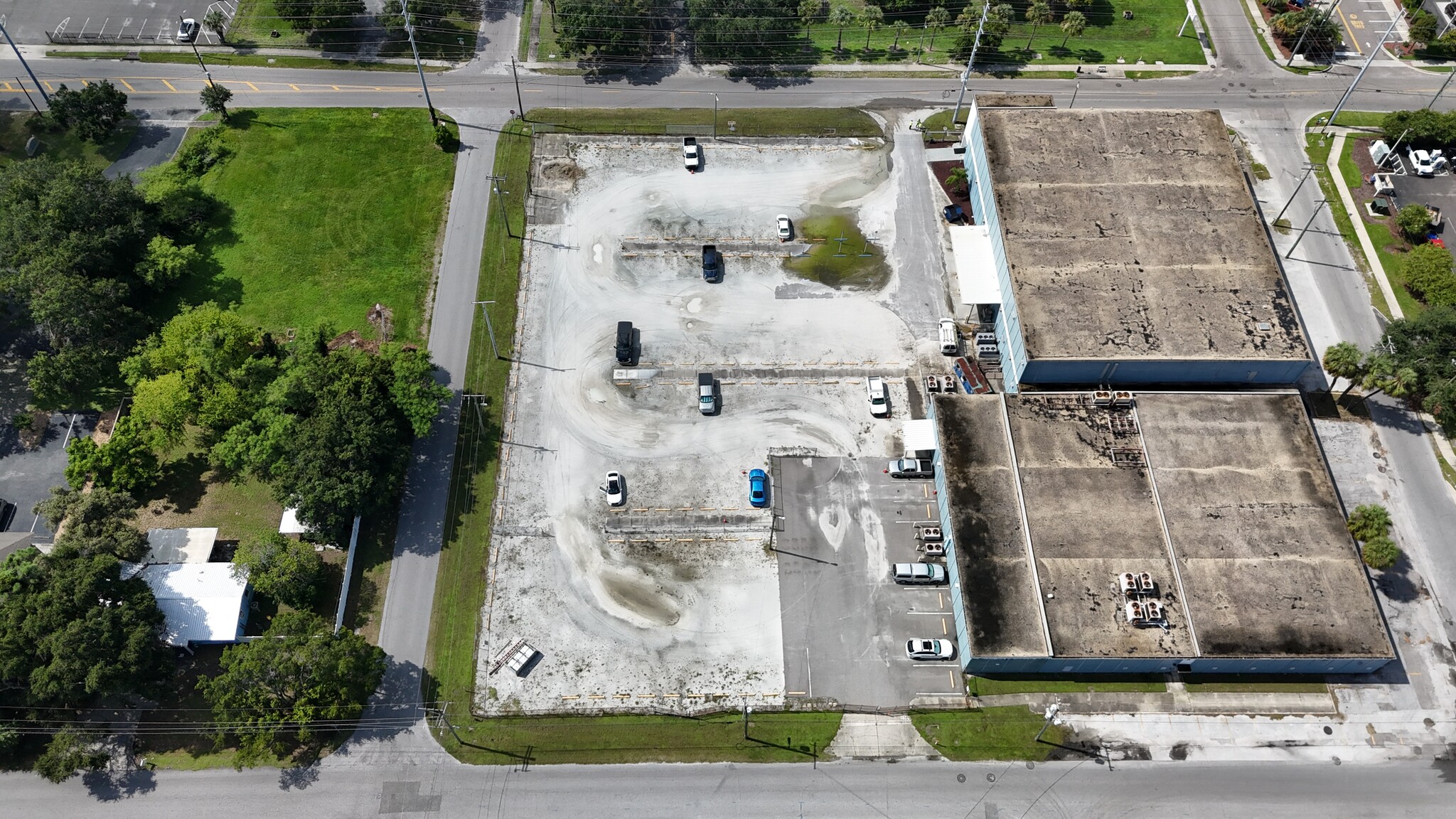 3712 W Walnut St, Tampa, FL for lease Building Photo- Image 1 of 8