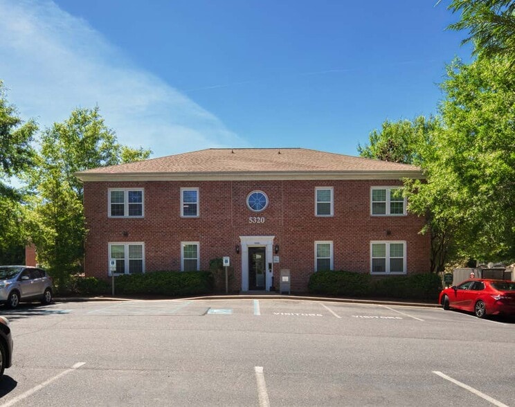 Ironbound Village portfolio of 3 properties for sale on LoopNet.ca - Building Photo - Image 2 of 4