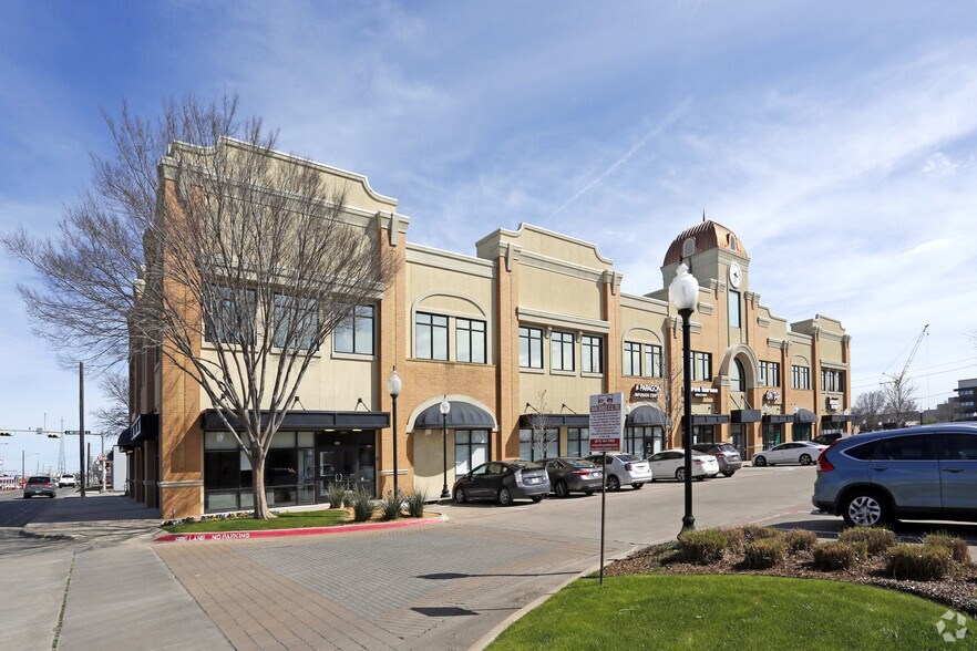 200 N Mesquite St, Arlington, TX for lease - Building Photo - Image 2 of 25