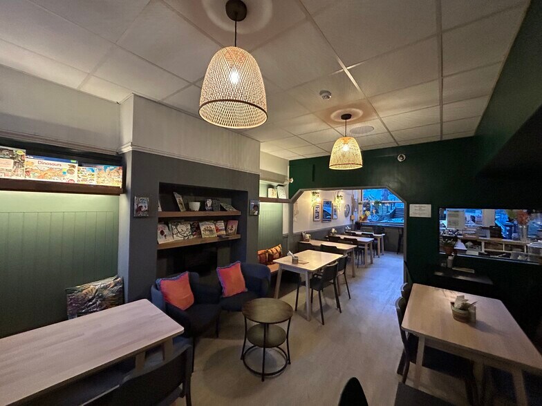 3 Worrall Rd, Bristol à louer - Photo du bâtiment - Image 3 de 8