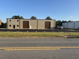 313 Osigian Blvd, Warner Robins GA - Warehouse