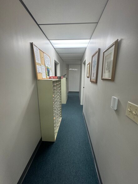 4228 Blanding Blvd, Jacksonville, FL à vendre - Photo du bâtiment - Image 2 de 11