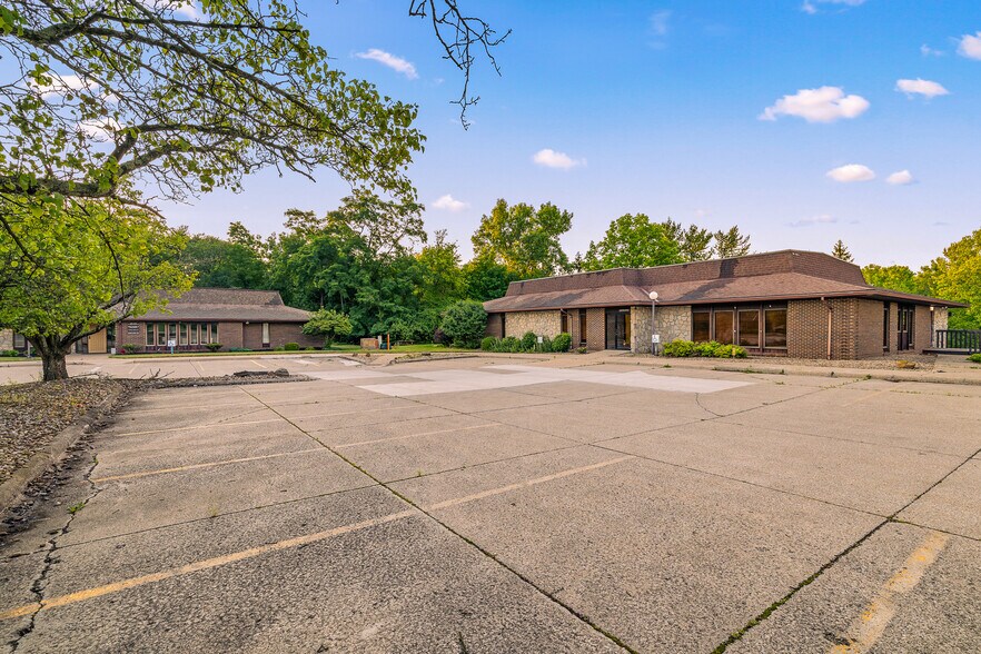 370 Cline Ave, Mansfield, OH à louer - Photo du bâtiment - Image 3 de 29