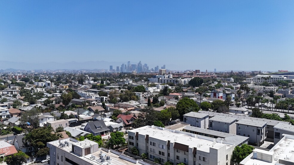 3914 S Normandie Ave, Los Angeles, CA for sale - Building Photo - Image 2 of 10