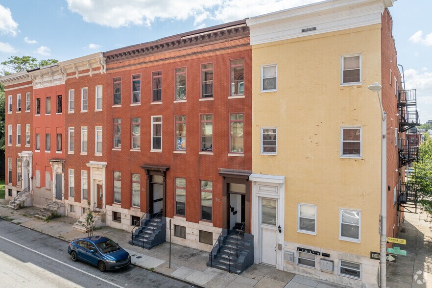 1326 McCulloh St, Baltimore, MD à vendre - Photo principale - Image 1 de 5