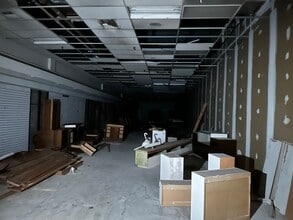 100 S Jefferson St, New Castle, PA for lease Interior Photo- Image 1 of 6