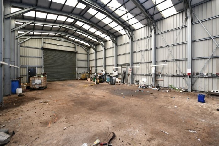 560 Stirling Rd, Airdrie, NLK ML6 7SS - Unit 560 - - Interior Photo - Image 1 of 1