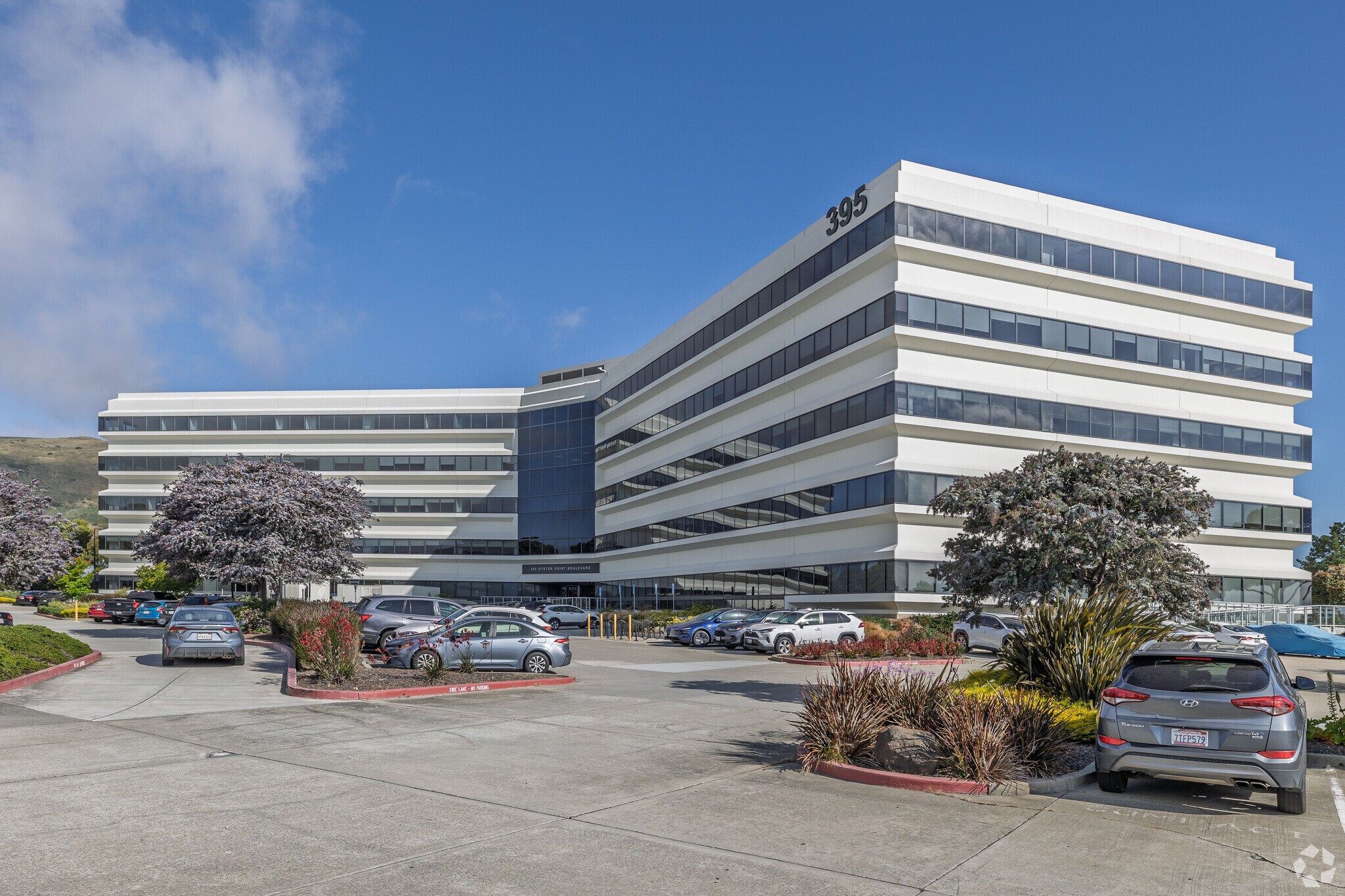 395 Oyster Point Blvd, South San Francisco, CA for lease Primary Photo- Image 1 of 6