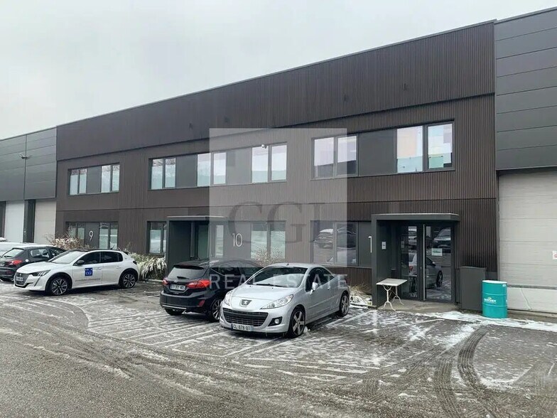 Flex dans Dardilly à louer - Photo du bâtiment - Image 1 de 11