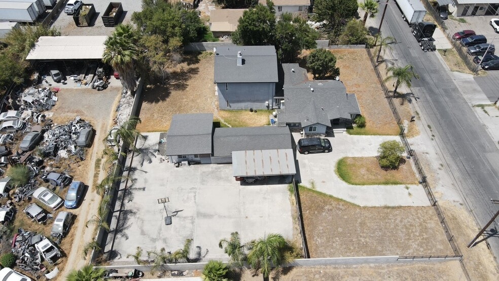 565 E Caroline St, San Bernardino, CA for sale - Building Photo - Image 3 of 4