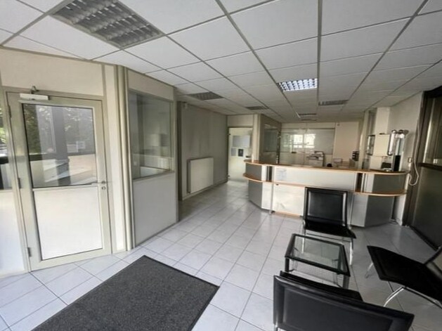 Industriel dans Maurepas à louer Photo intérieure- Image 1 de 7