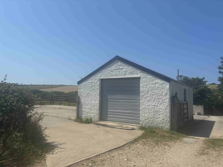 B3288, Truro for lease - Primary Photo - Image 1 of 4